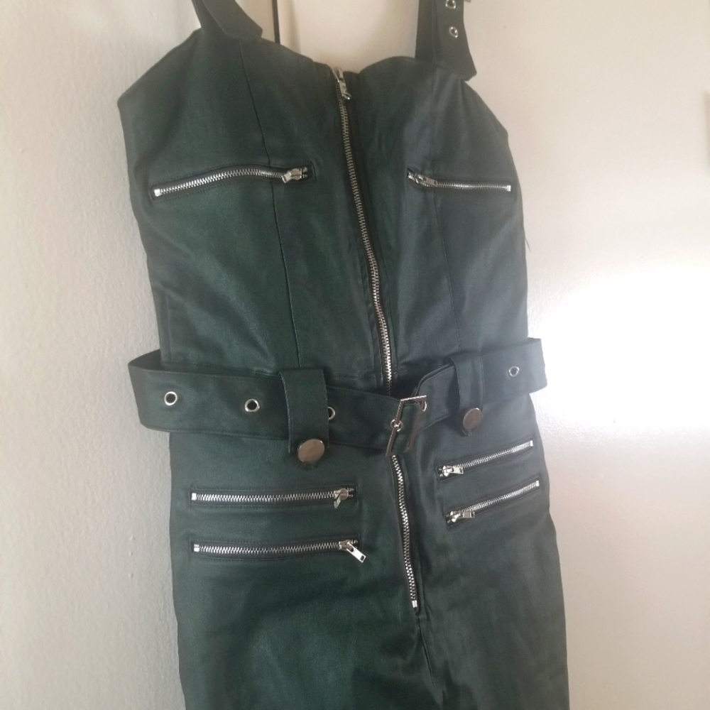 Jump suit